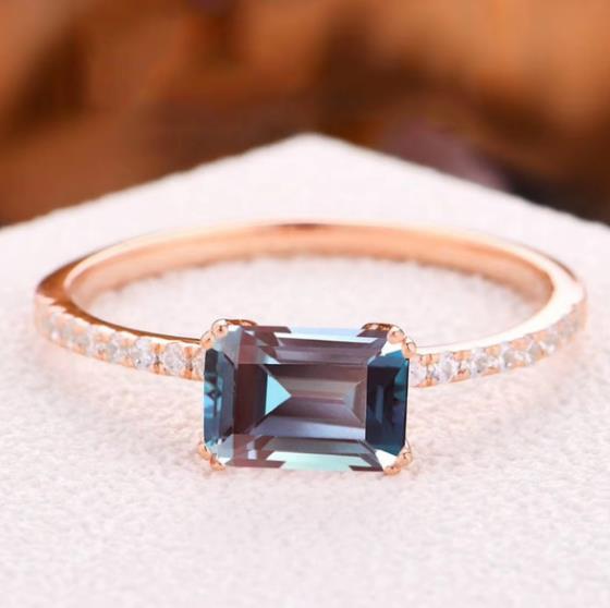 Alexandrite birthstone ring